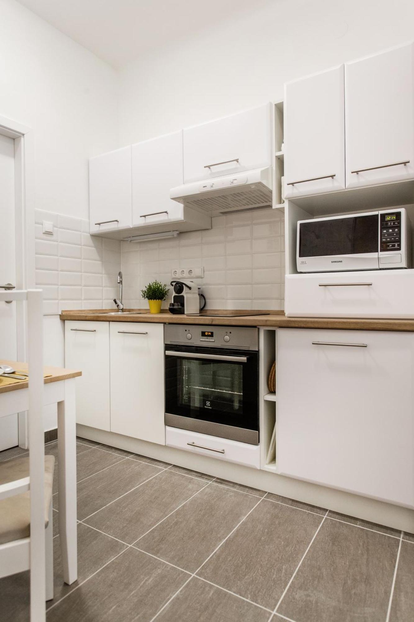 Quiet And Cozy Apartment Near The Danube Boedapest Buitenkant foto
