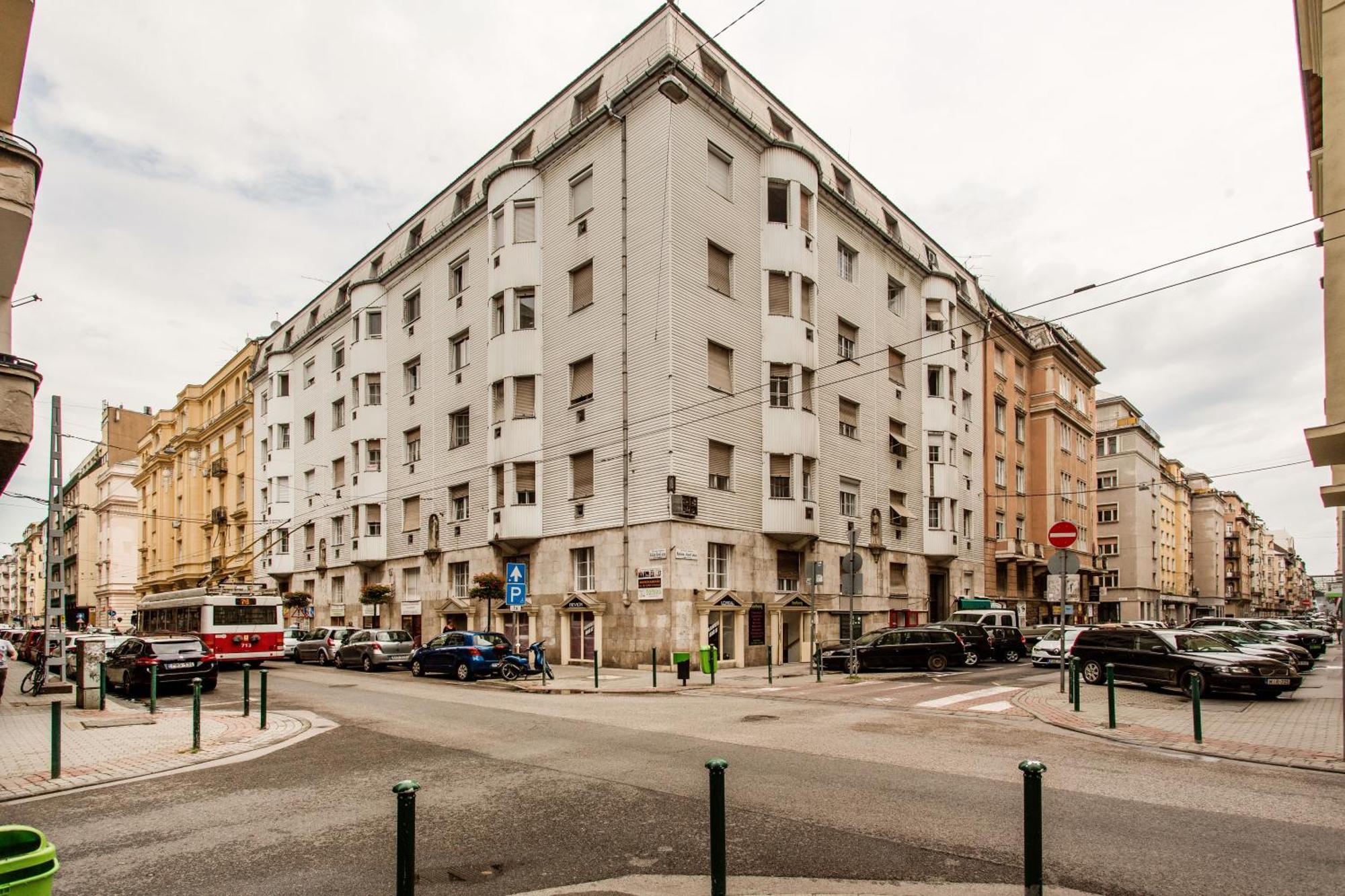 Quiet And Cozy Apartment Near The Danube Boedapest Buitenkant foto